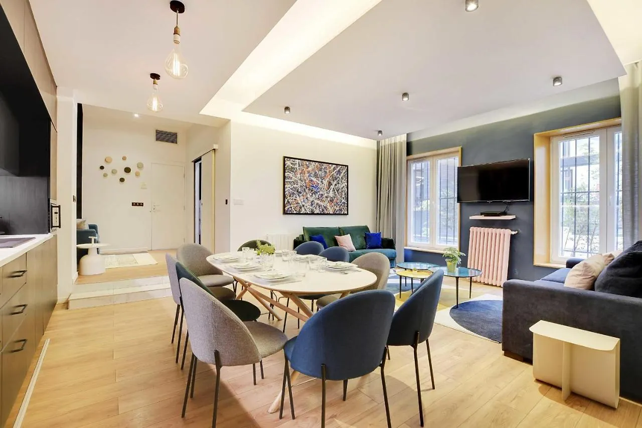 Spacious - 2b-10p - Ac - Marais 아파트 *